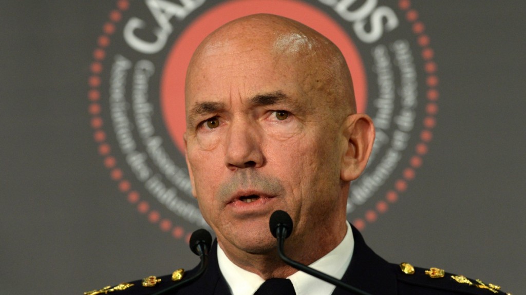 rcmp-commissioner-bob-paulson-warrantless-subscriber-info-20151125